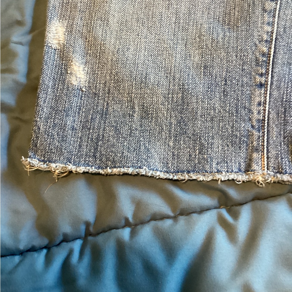 Abercrombie Distressed Capri Jeans - Size 0 - BRAND NEW WITHOUT TAG! TRENDY - Picture 3 of 7